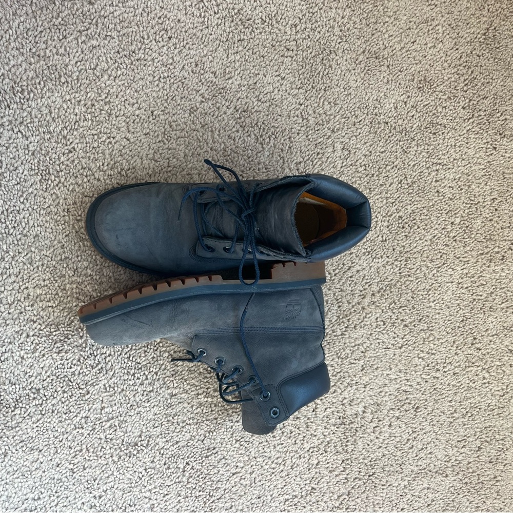 Women’s navy timberland boots